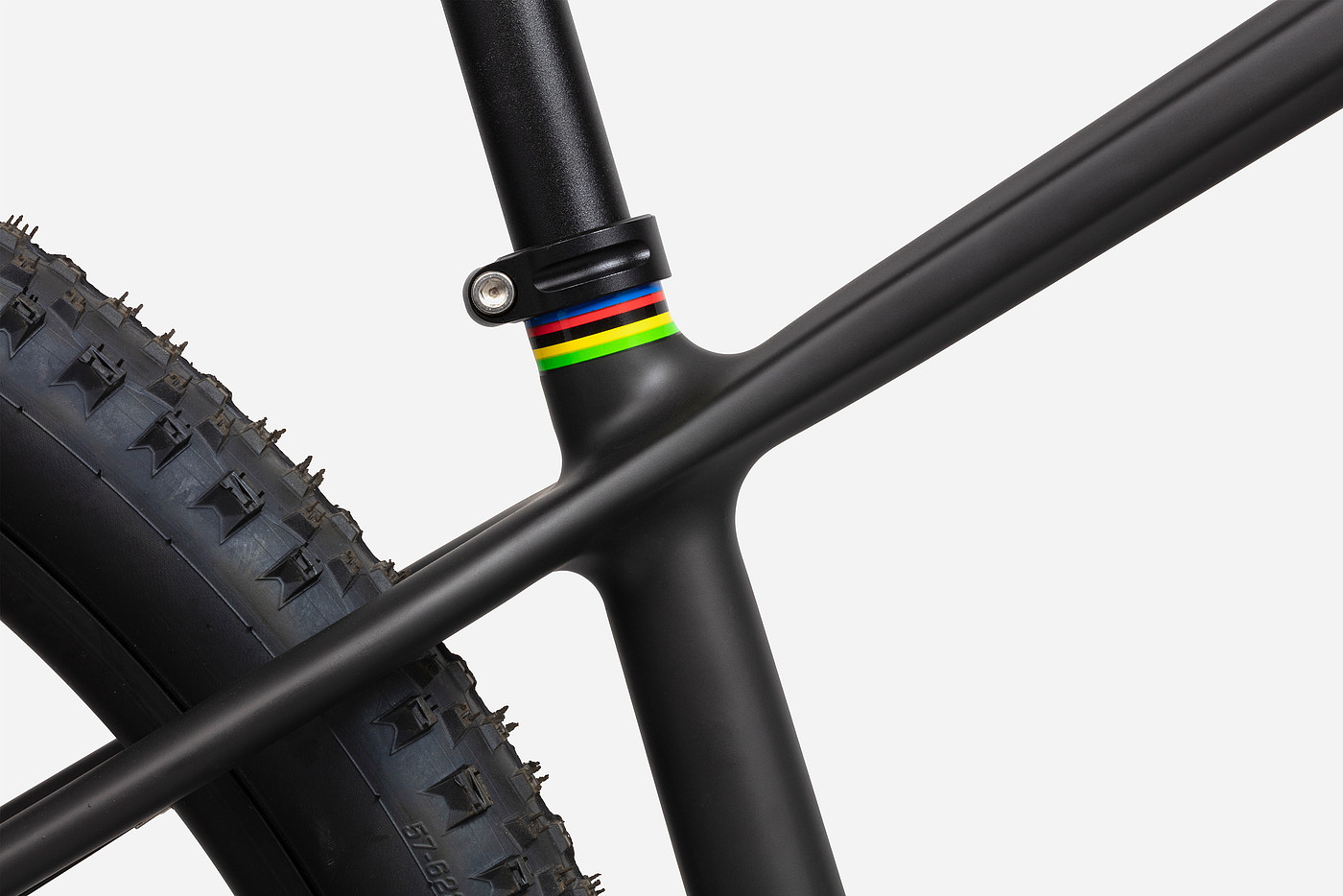outdoors，vehicle，Bicycle，Crescent，