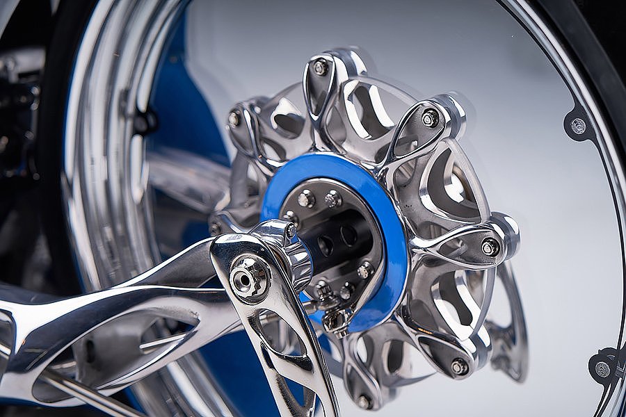 Bryan Fuller，Majestic，Electric，silver，motorcycle，