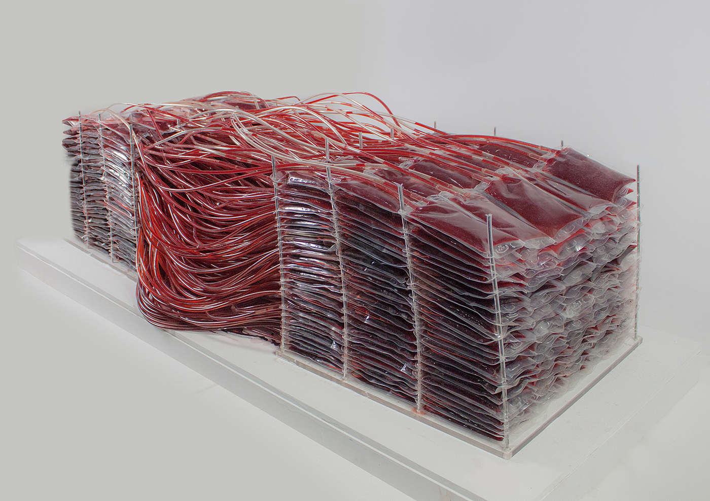 Hyun-Gi Kim，sofa，chair，blood，gules，