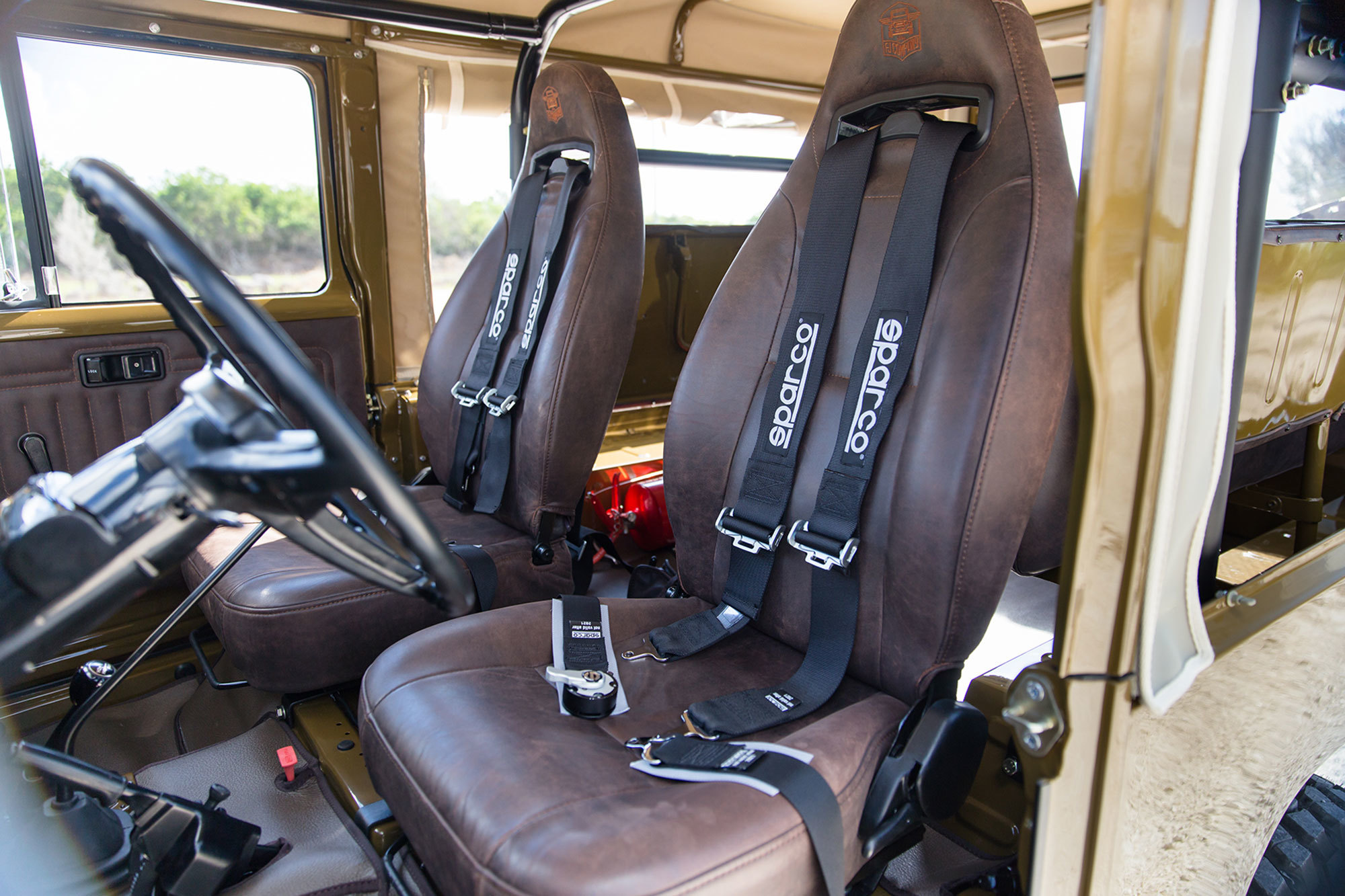 cross-country，suv，new type，environment protection，fashion，