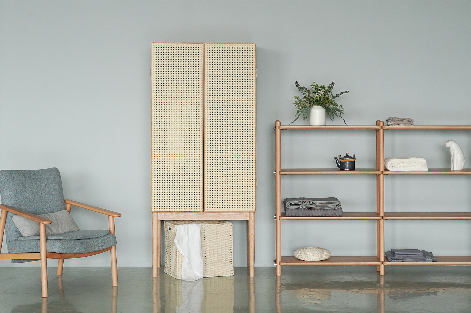 Rattan weaving, solid wood, small wardrobe，