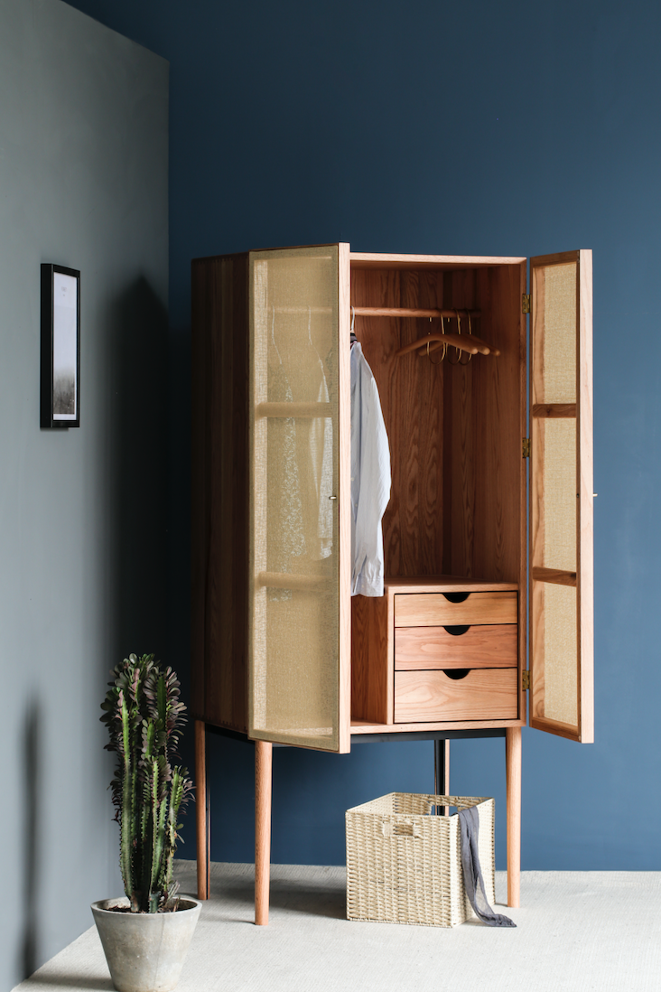 Rattan weaving, solid wood, small wardrobe，