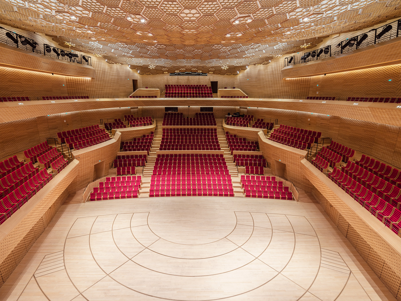 Orchestral architecture，Paris，Ludwig Favre，