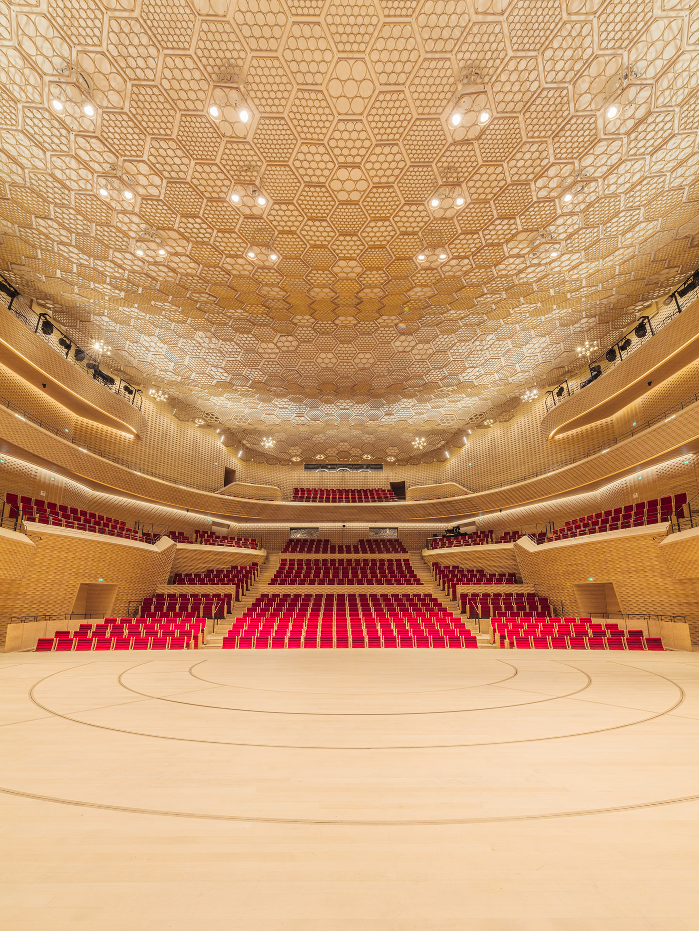 Orchestral architecture，Paris，Ludwig Favre，