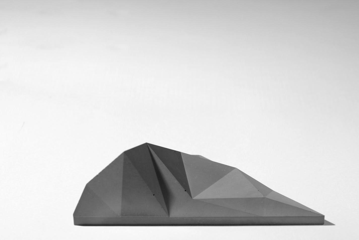 Neves，Urban sculpture，concrete，Ornaments，Home Furnishing，