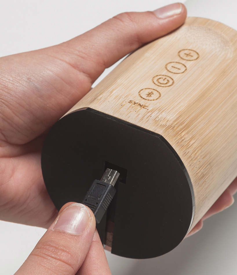 hair drier，woodiness，Simplicity，Household appliances，Color contrast，