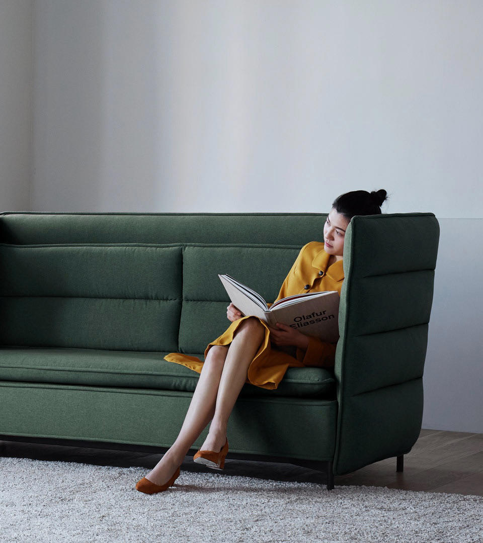 Mr Alex YONOH，Halfmoon，sofa，