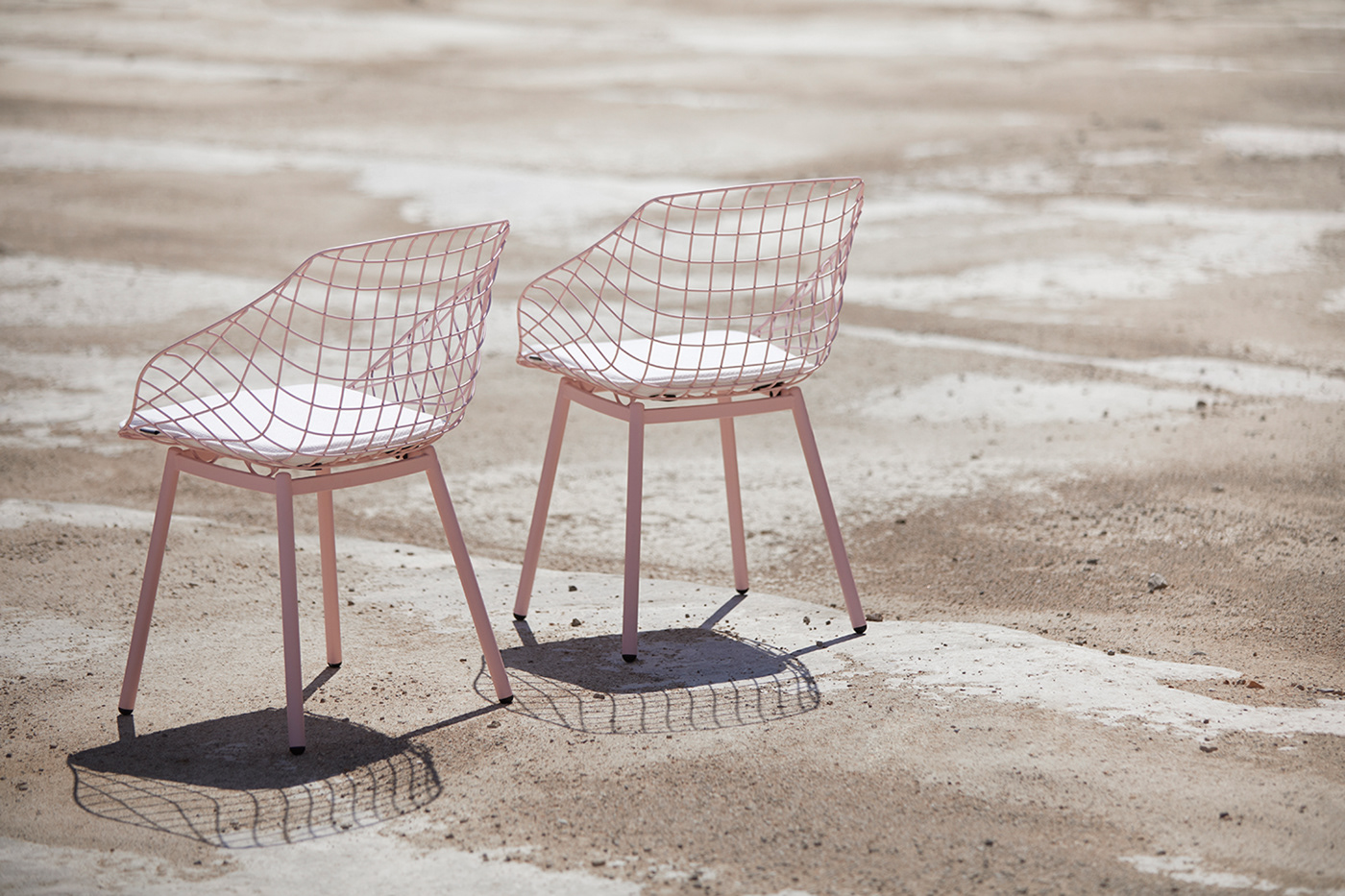 outdoors，Metal，chair，chair，