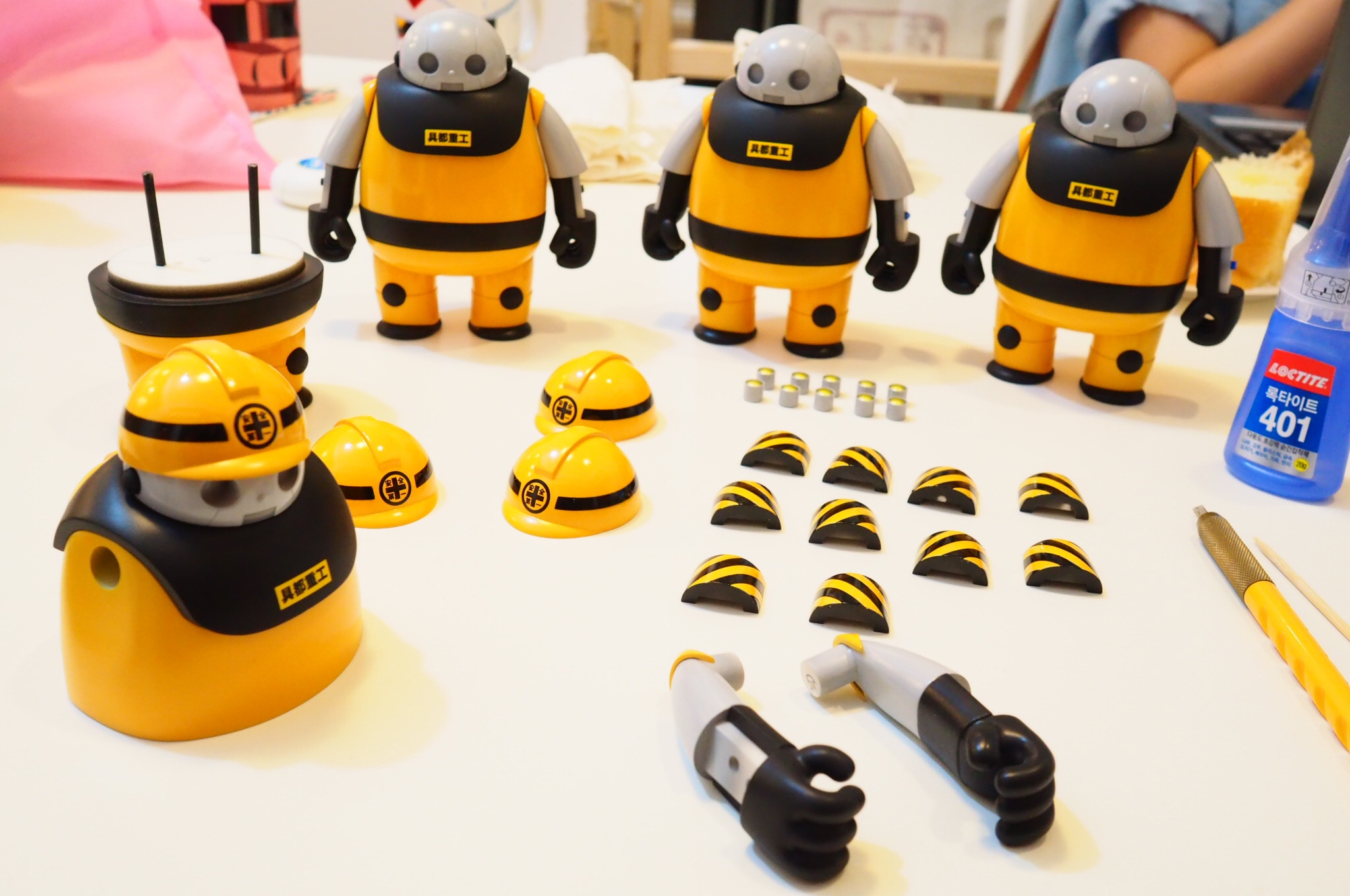 doll，industrial design，worker，