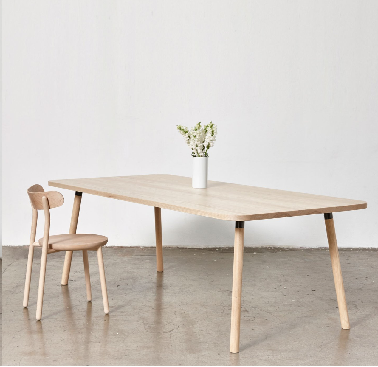 chair，wood，furniture，