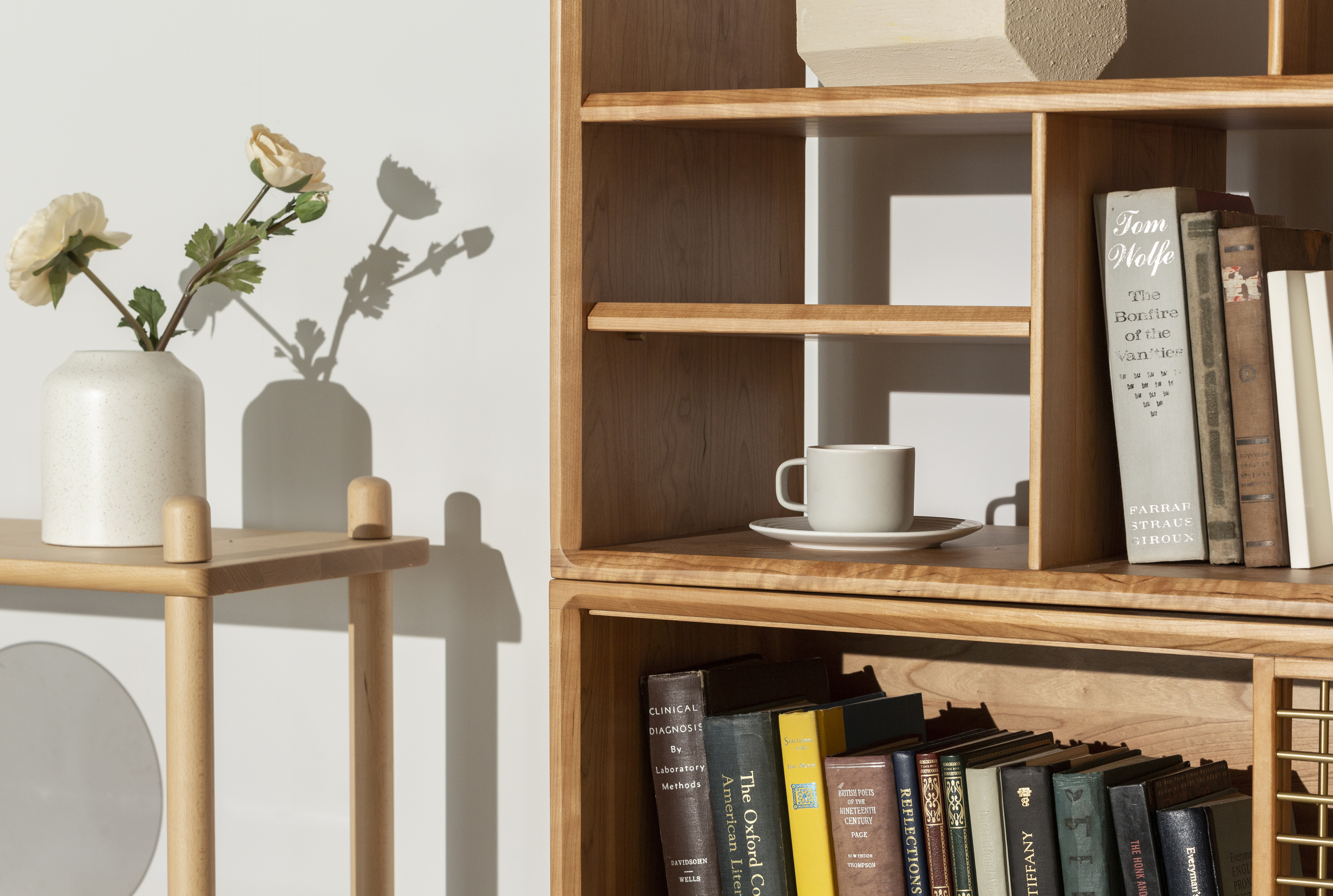 Furniture designer Ren Mengying，