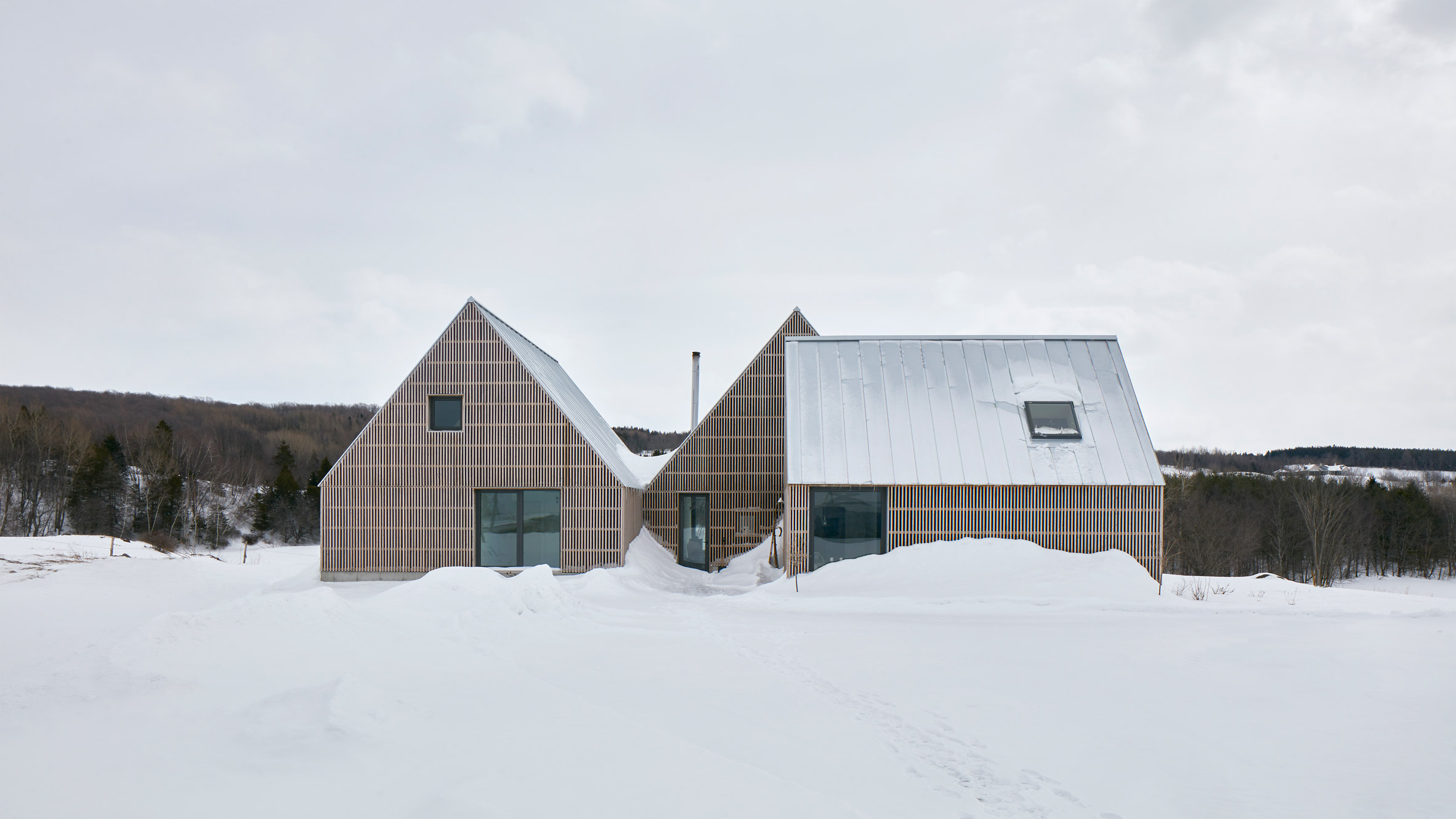 Hatley House，Architectural design，barn，Canada，