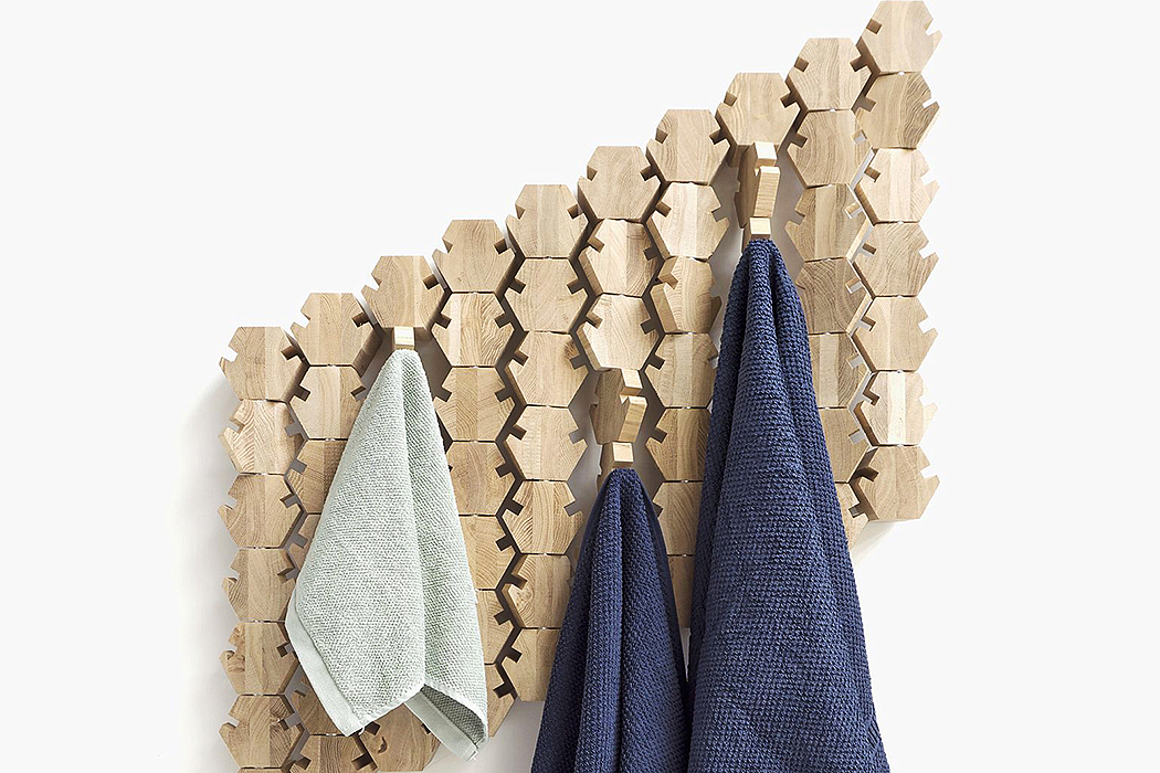 wooden ，Home Furnishing，coat hanger，