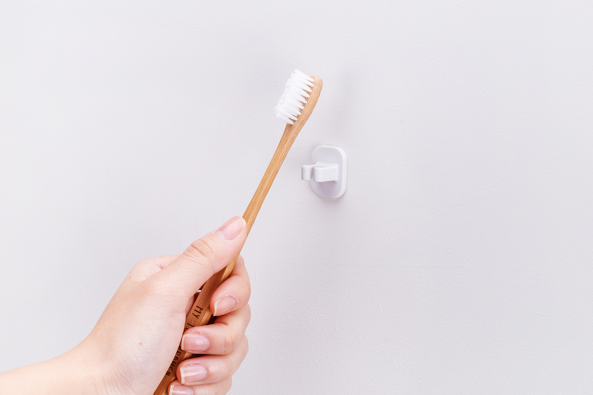 white，a hook，toothbrush，