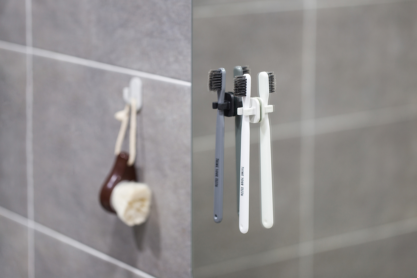 white，a hook，toothbrush，