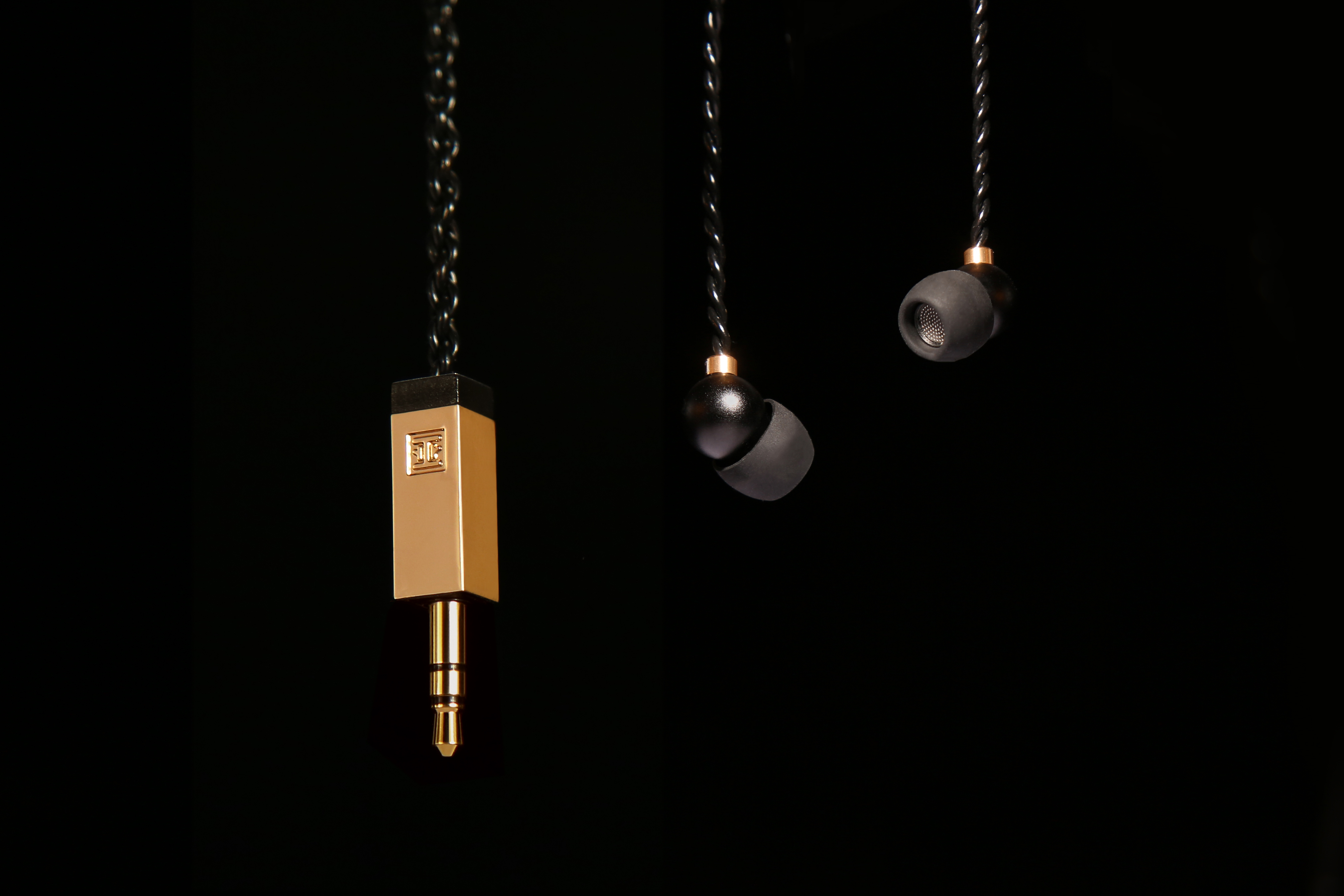 witch，Female earphone，In ear headphones，Small ears，