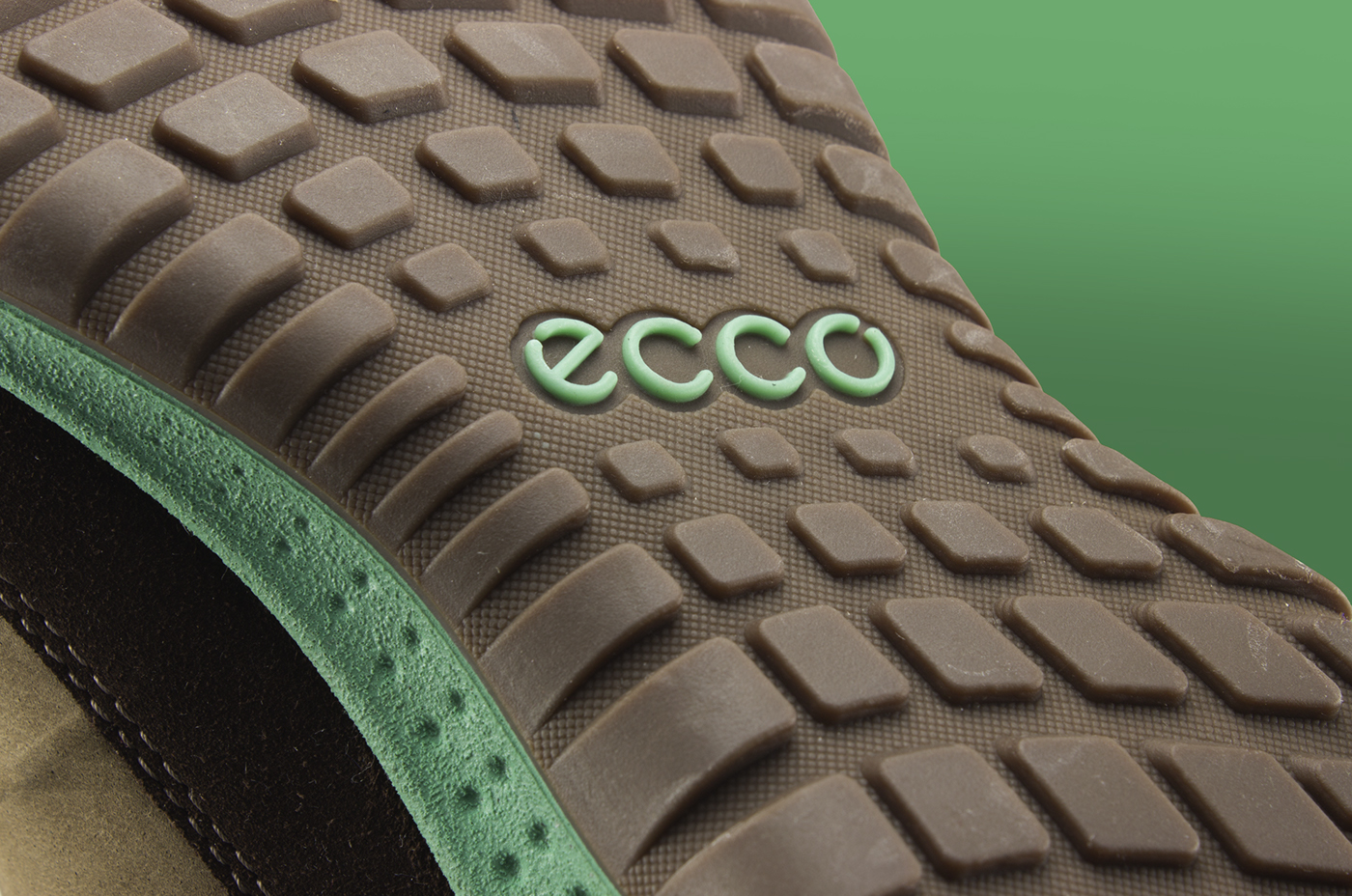 shock absorption，Wear resistance and skid resistance，Women's Shoes，outdoor sport，