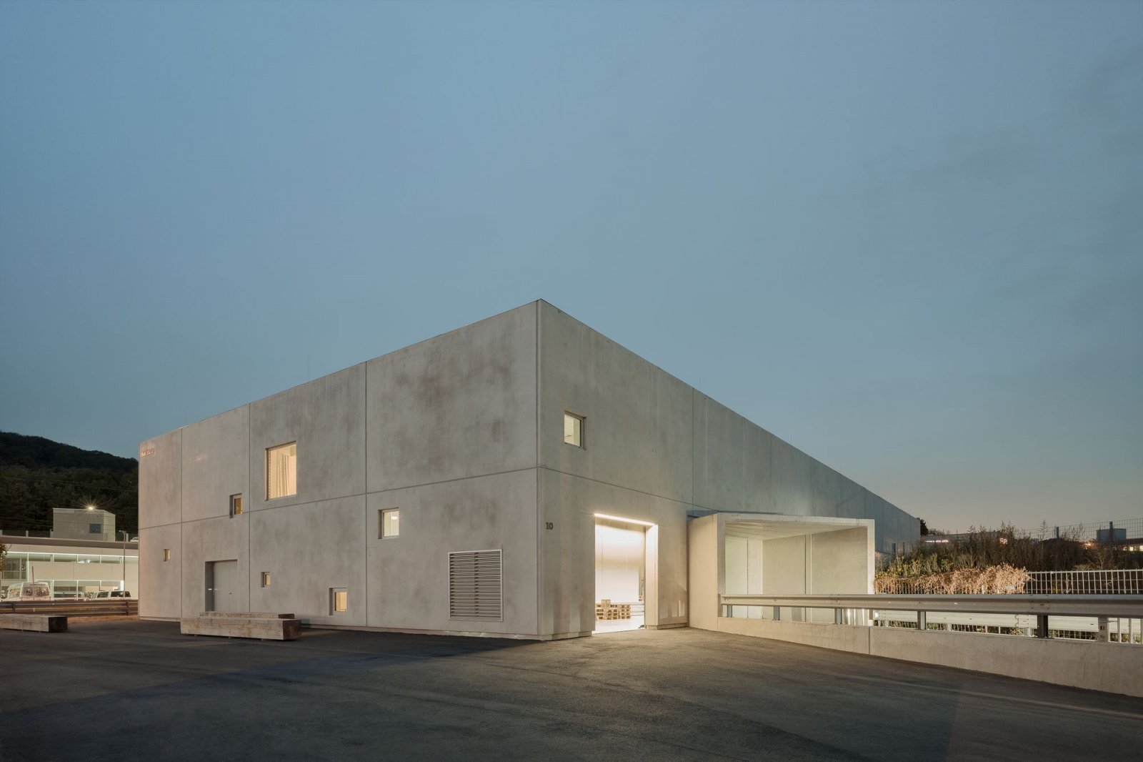 Temple，Minimalist，Wine，