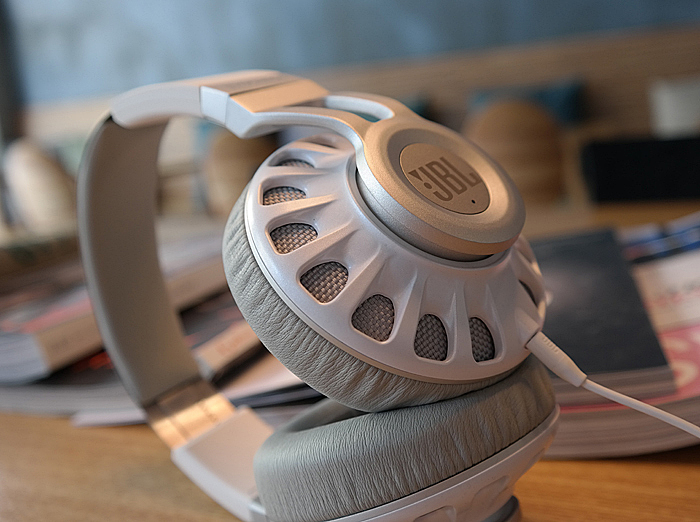 headset，jbl，Headwear，Ear wrap type，Digital，