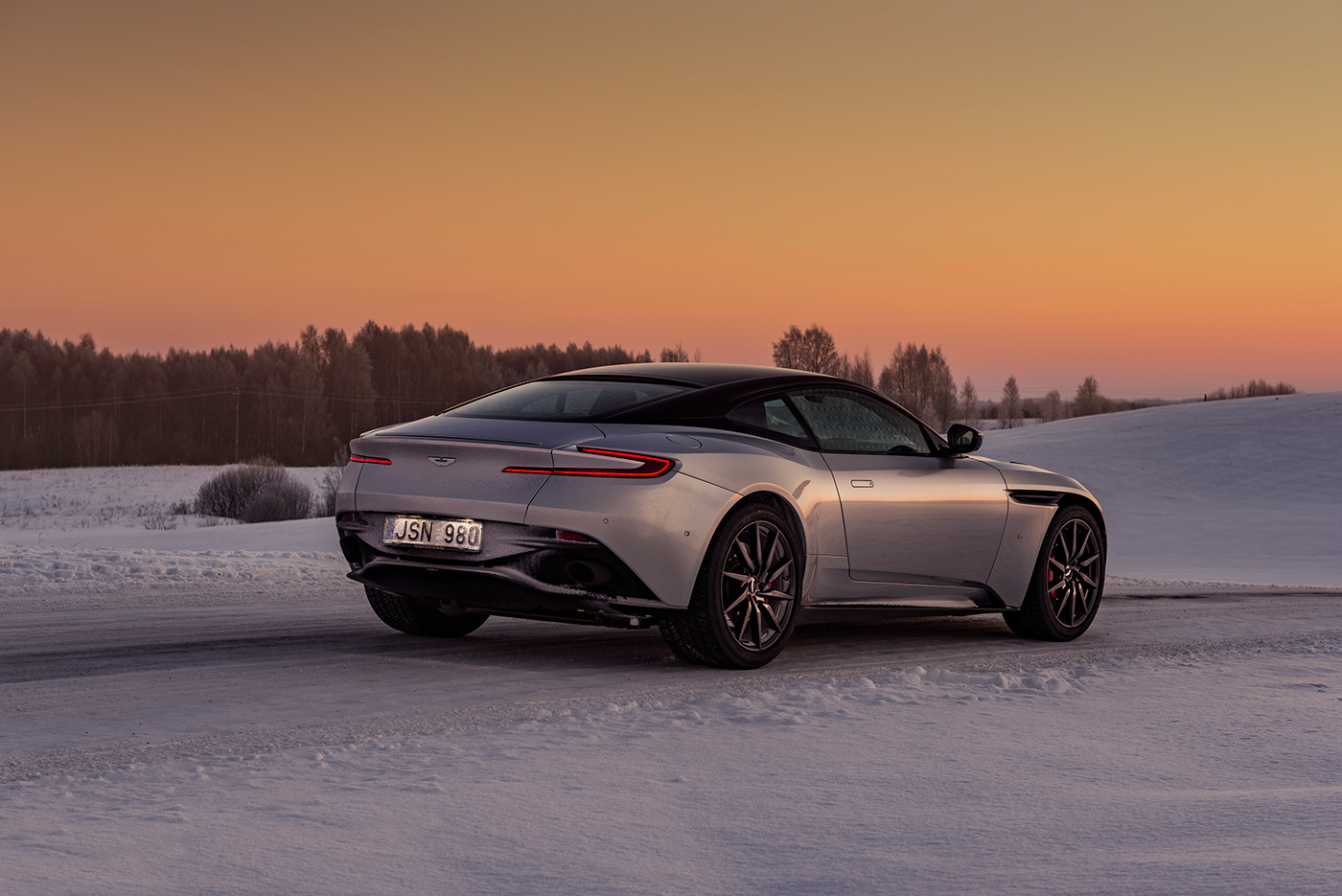 Sports car，Aston Martin，automobile，