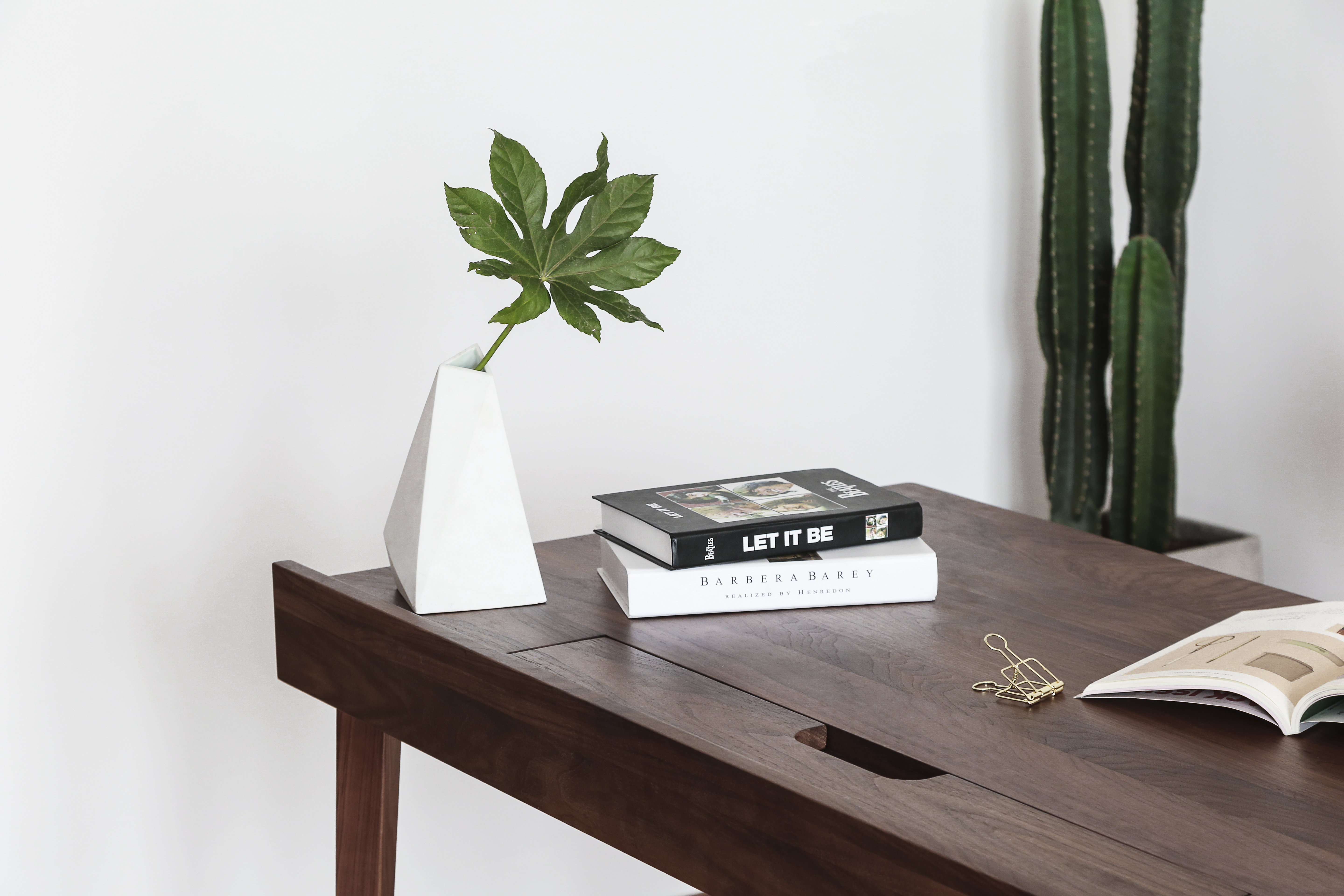 Furniture designer Ren Mengying，