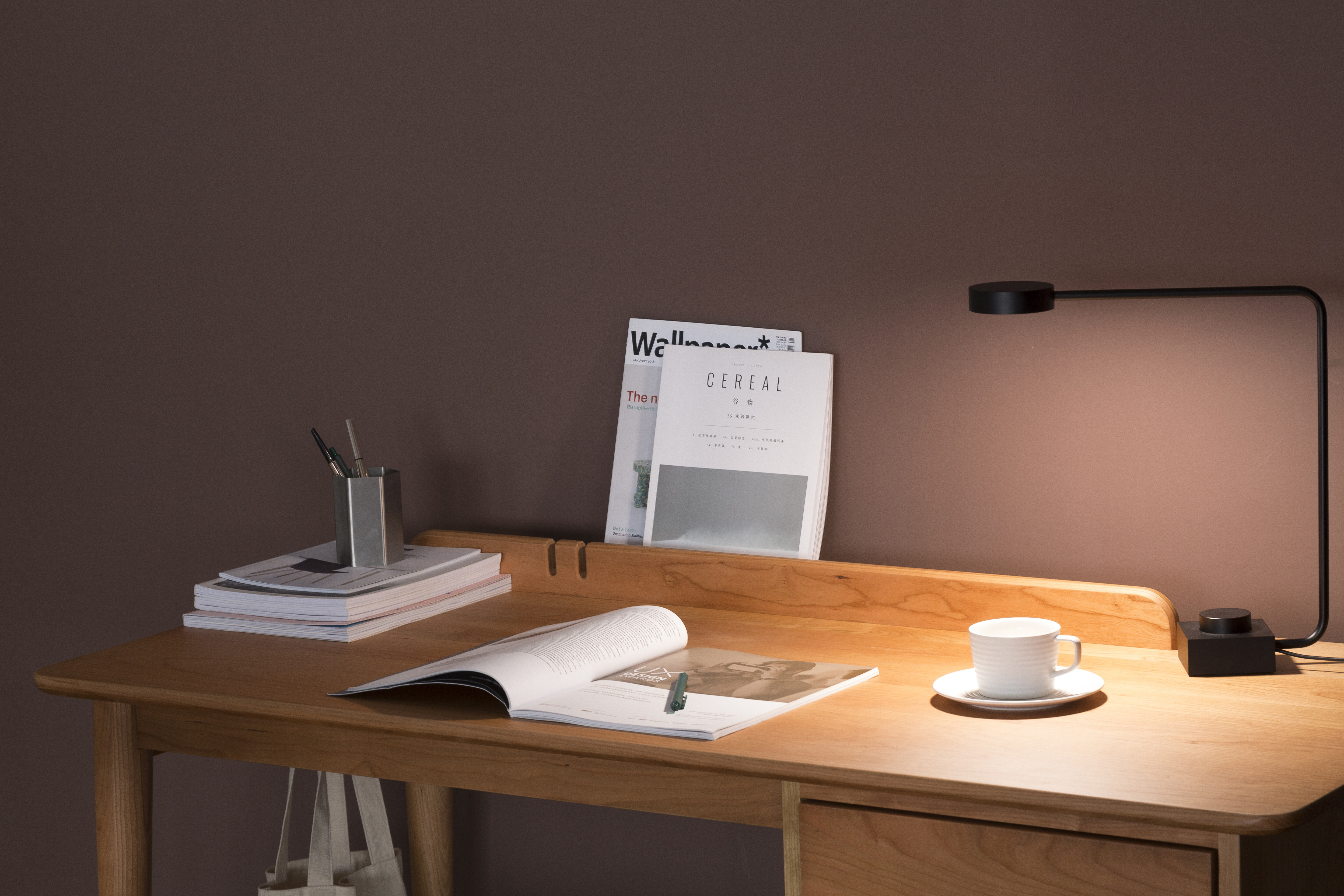 Furniture designer Ren Mengying，