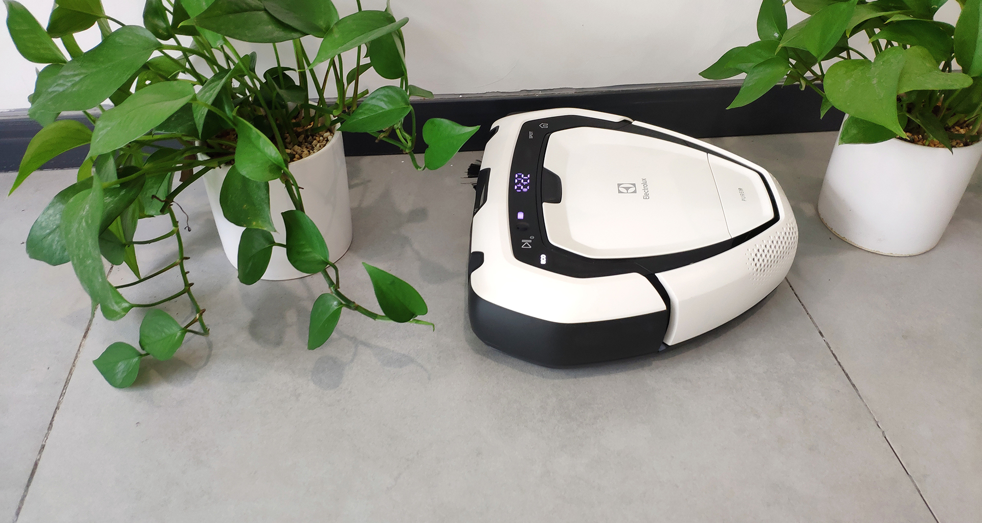 General image evaluation，Electrolux，Sweeping robot，Product evaluation，pure i8，