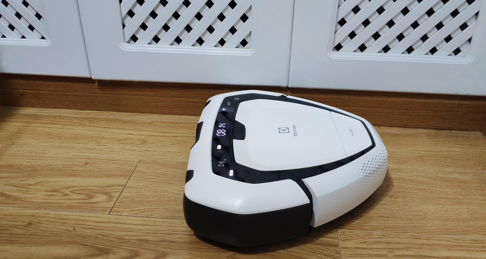 General image evaluation，Electrolux，Sweeping robot，Product evaluation，pure i8，