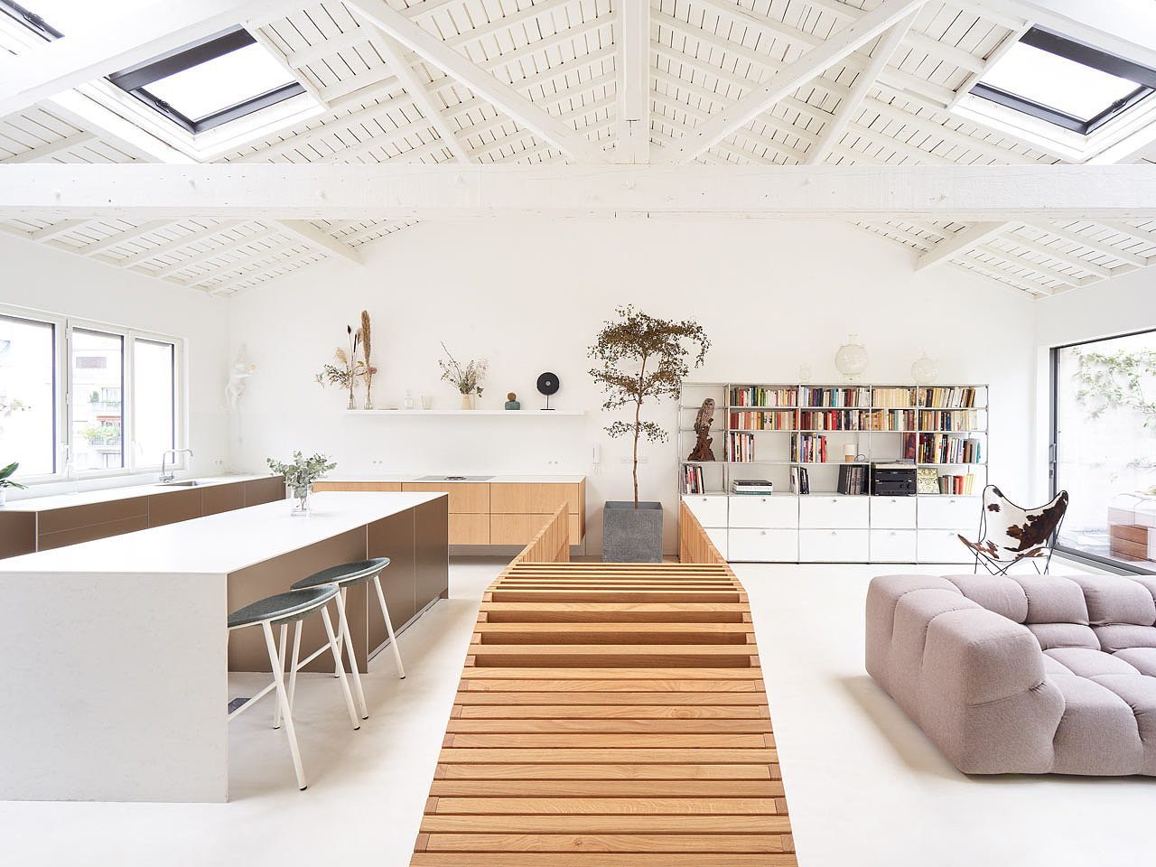 indoor，renovation，apartment，