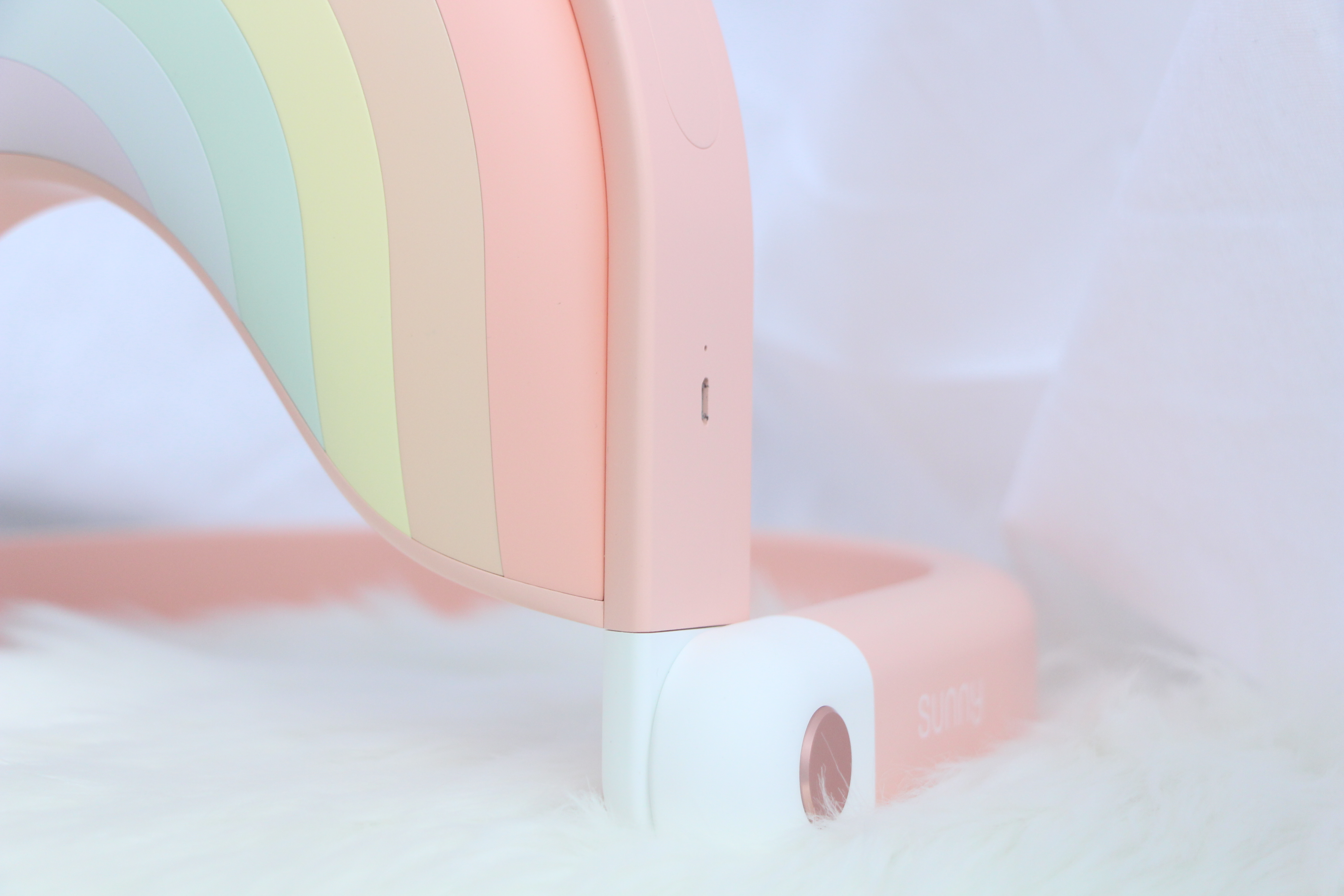 warm，cure，embrace，sense of security，