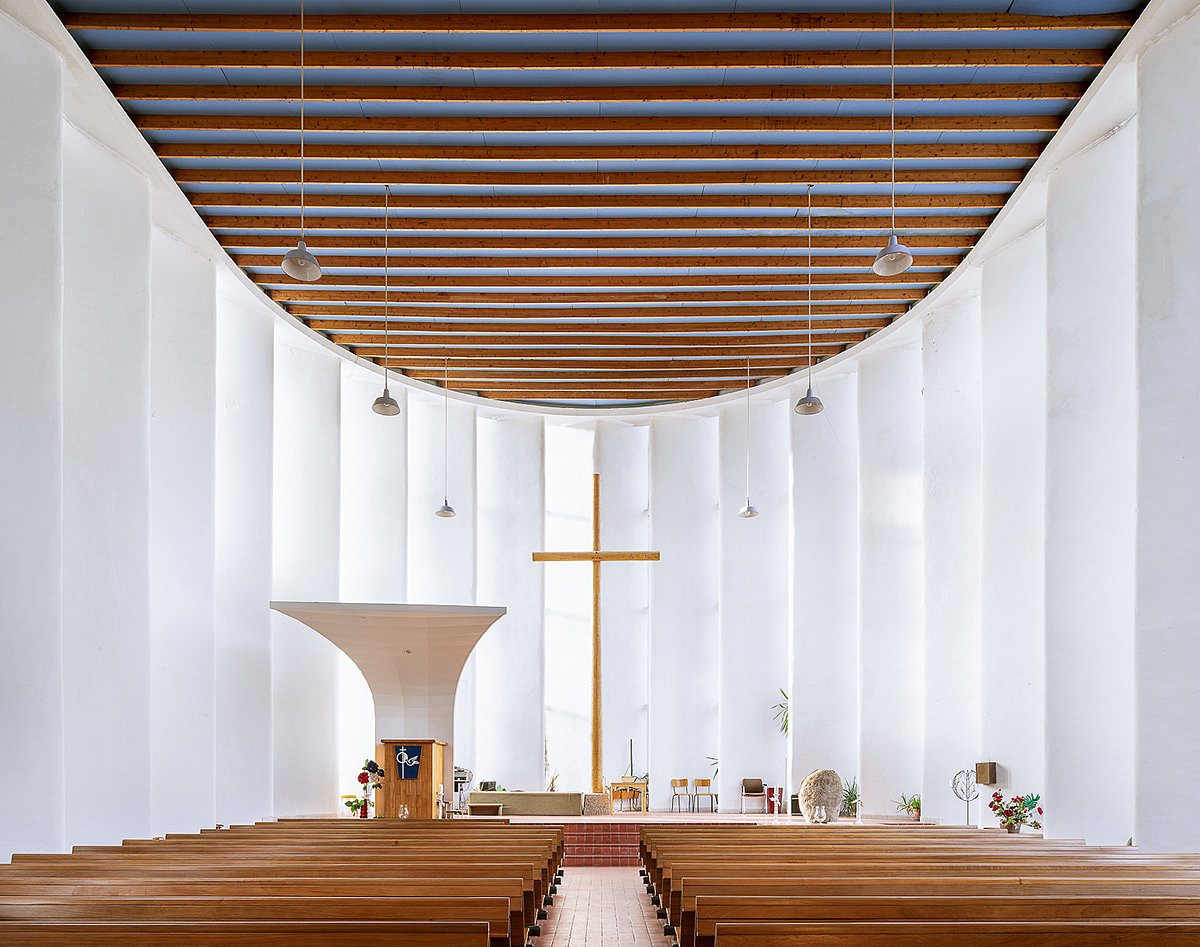 Thibaud pear tree，sacred，church，