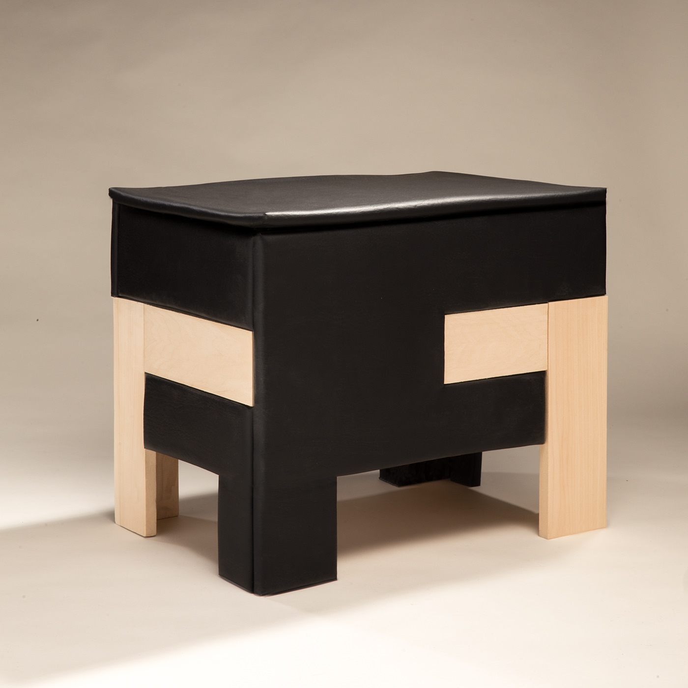 ULTERIOR，chair，stool，Voravit Vorapanyasak，