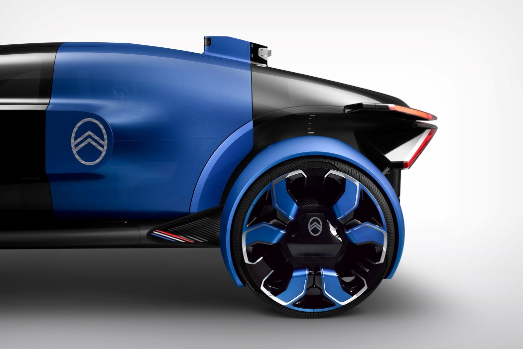 fully automatic，automobile，Citroen，one thousand nine hundred and nineteen，tram，