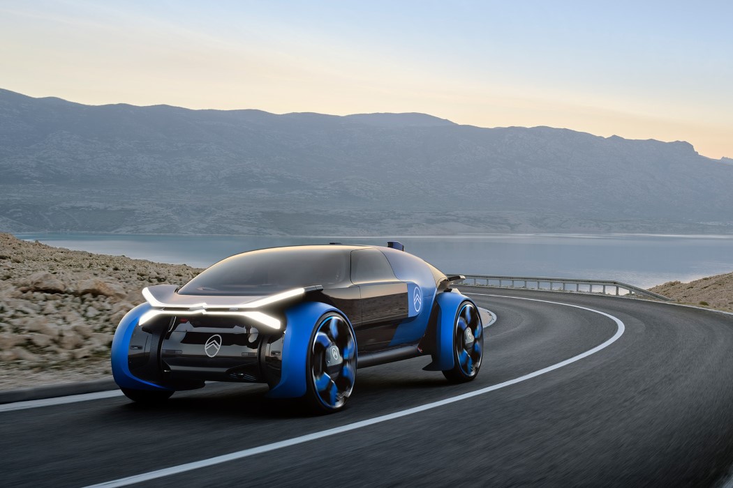 fully automatic，automobile，Citroen，one thousand nine hundred and nineteen，tram，