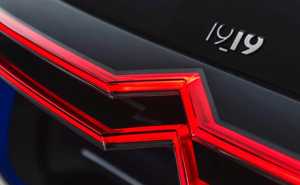 fully automatic，automobile，Citroen，one thousand nine hundred and nineteen，tram，