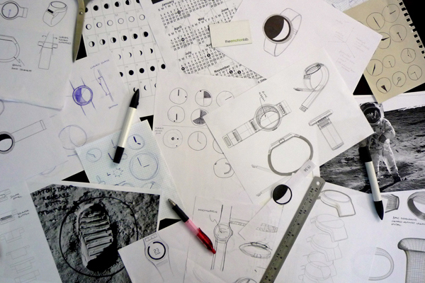 Minimalist，fashion，motion，mysterious，