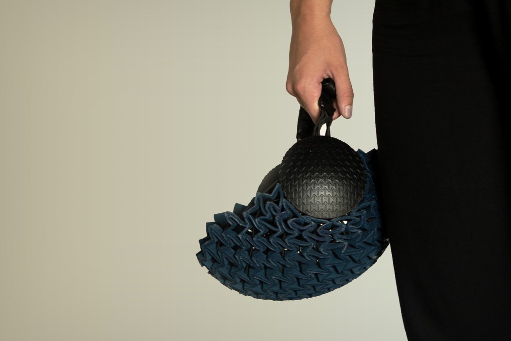 black，Helmet，Madillo，