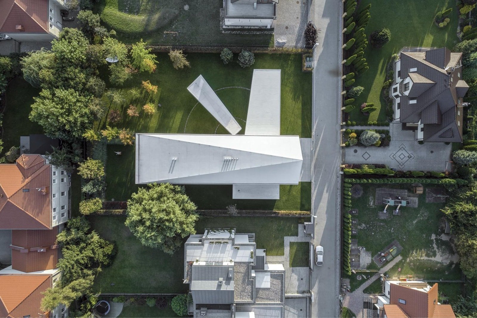 KWK Promes，white，residence，Quadrant House，