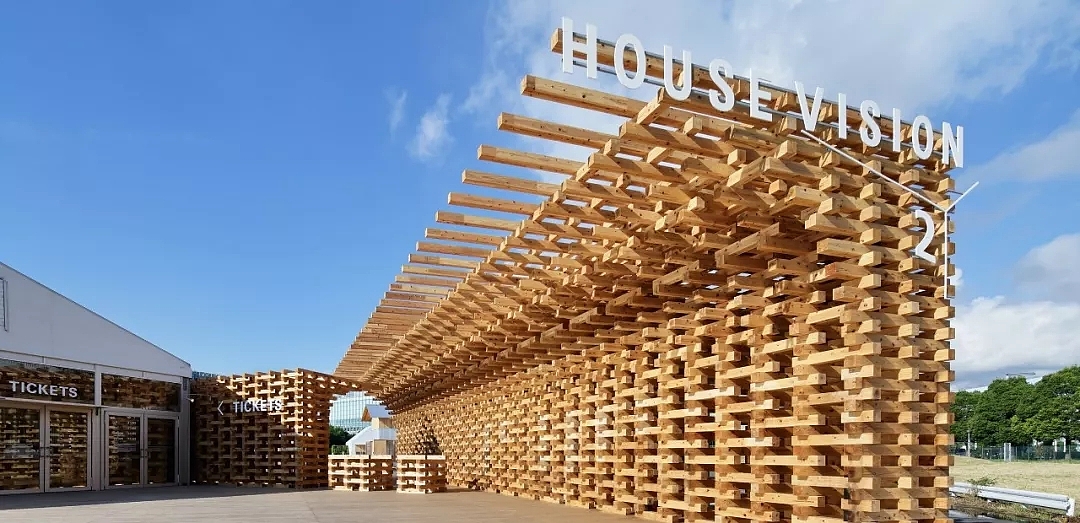 Graphic Artist Designer，Rubell，MUJI，website，Toyota，
