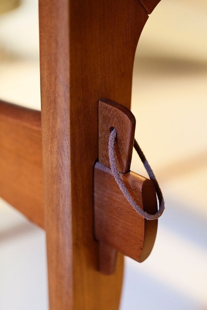 wood，chair，stool，