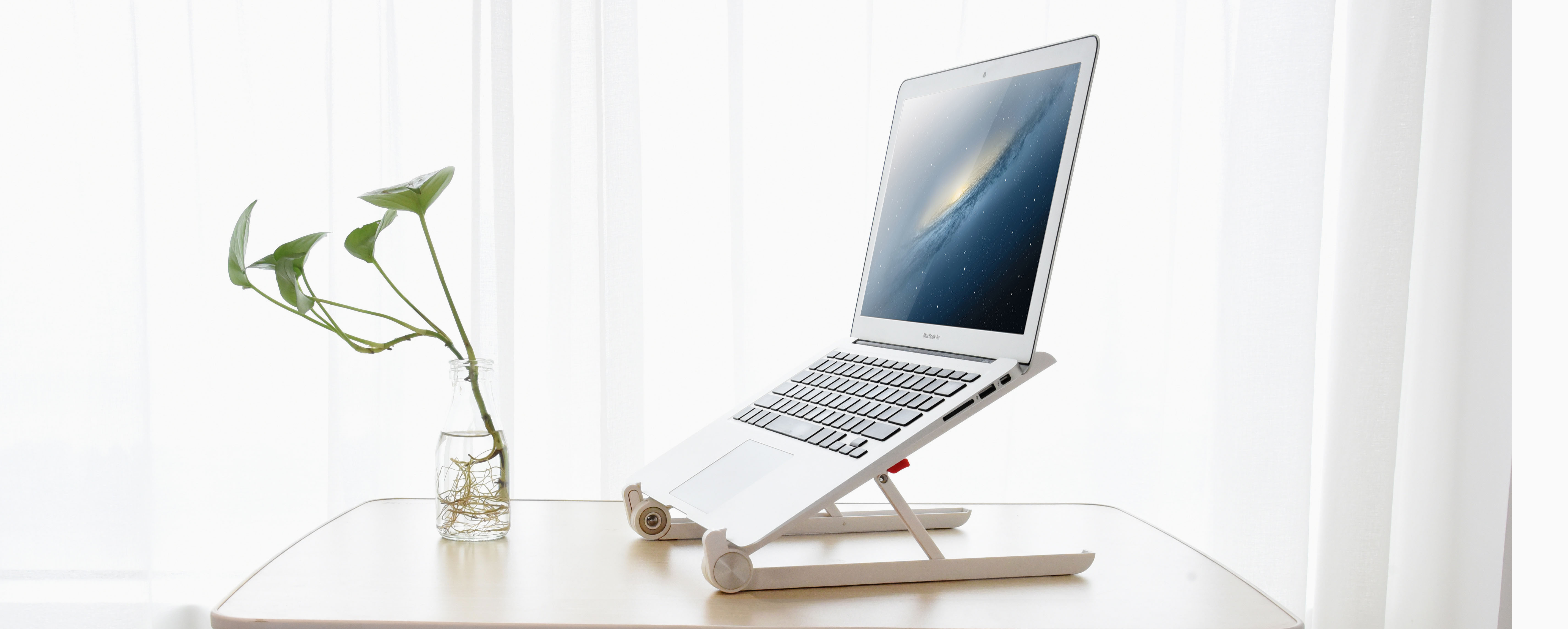 Laptop stand，