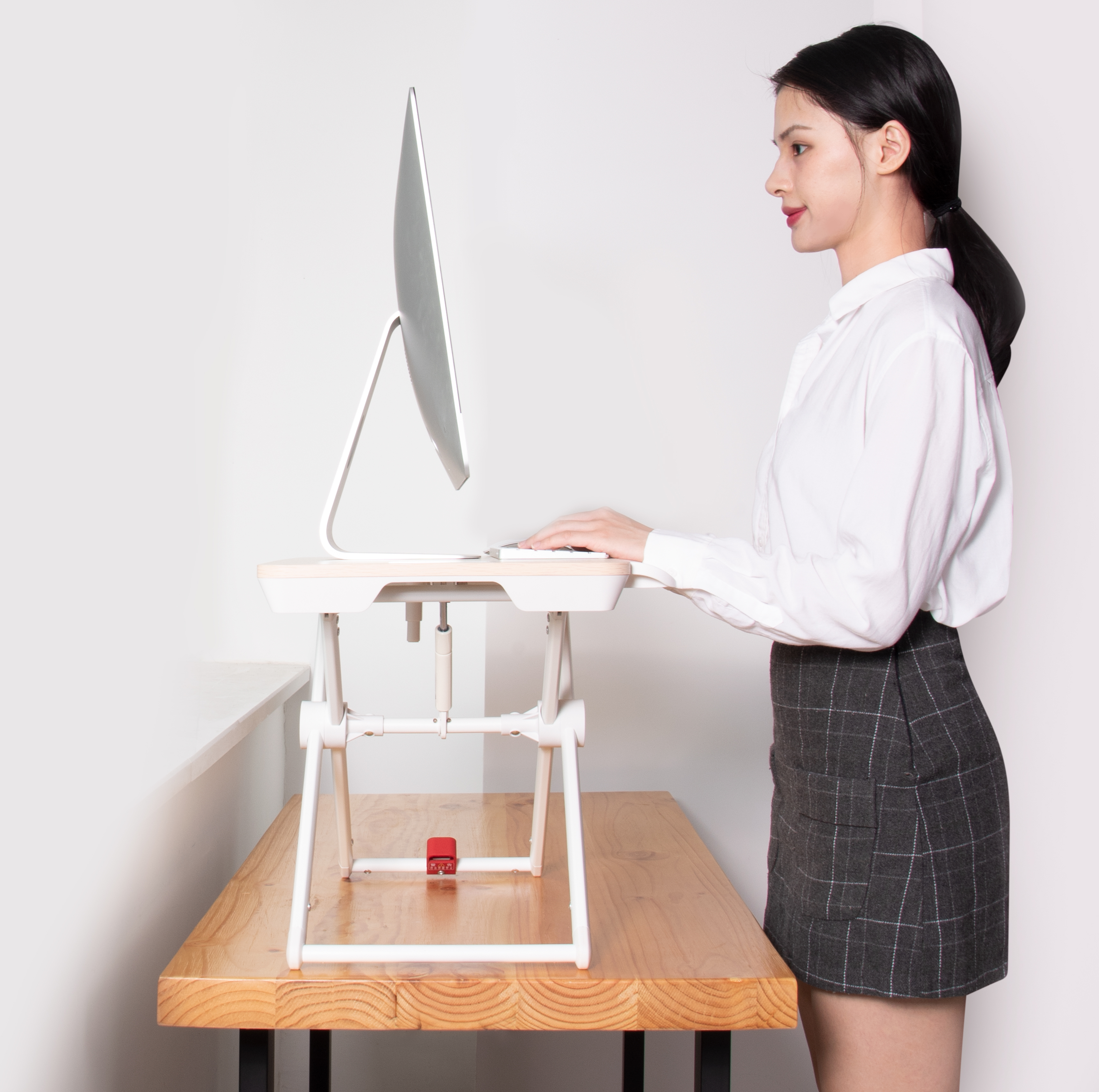 Standing desk，