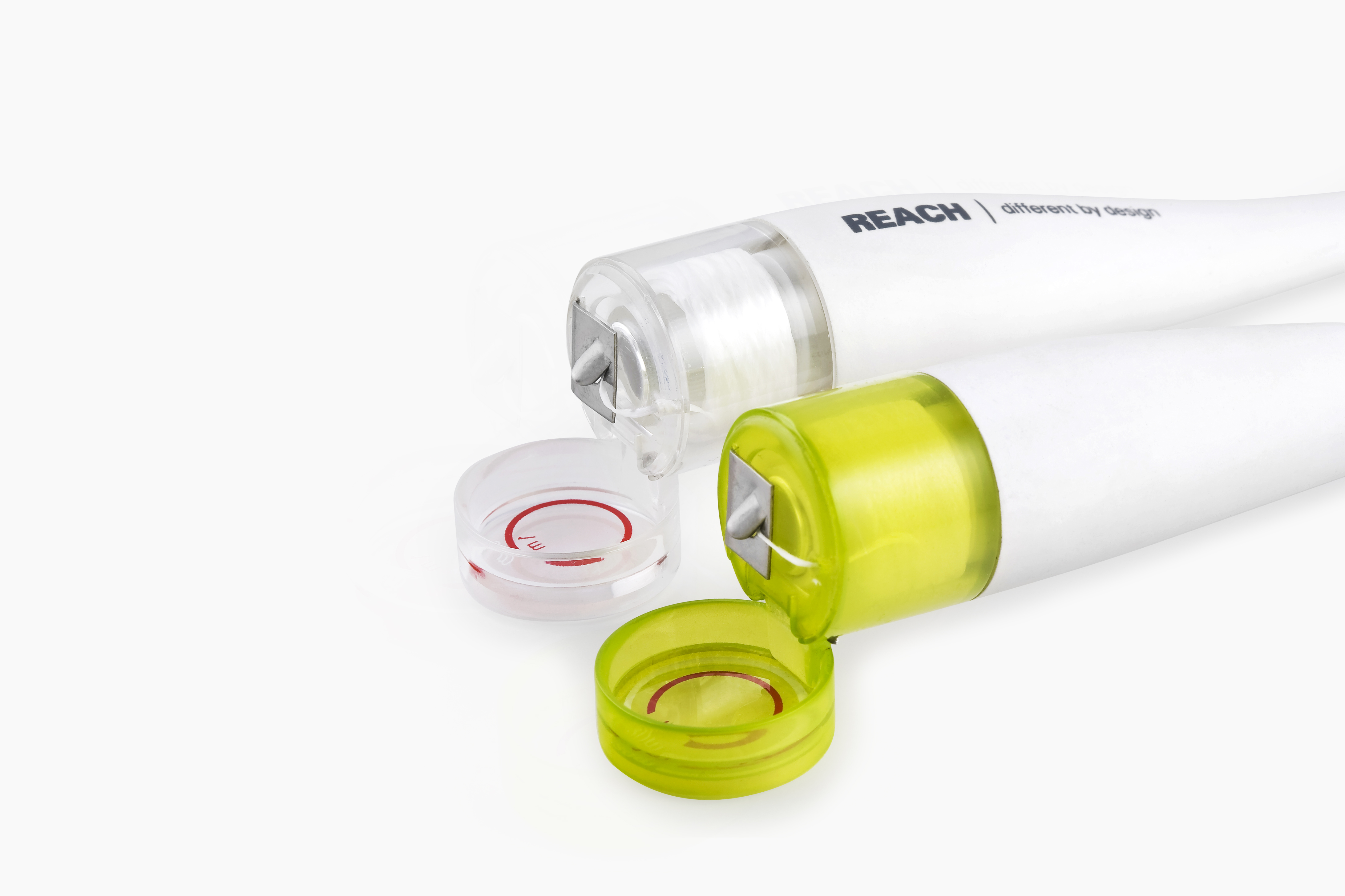 Toothbrush with dental floss，