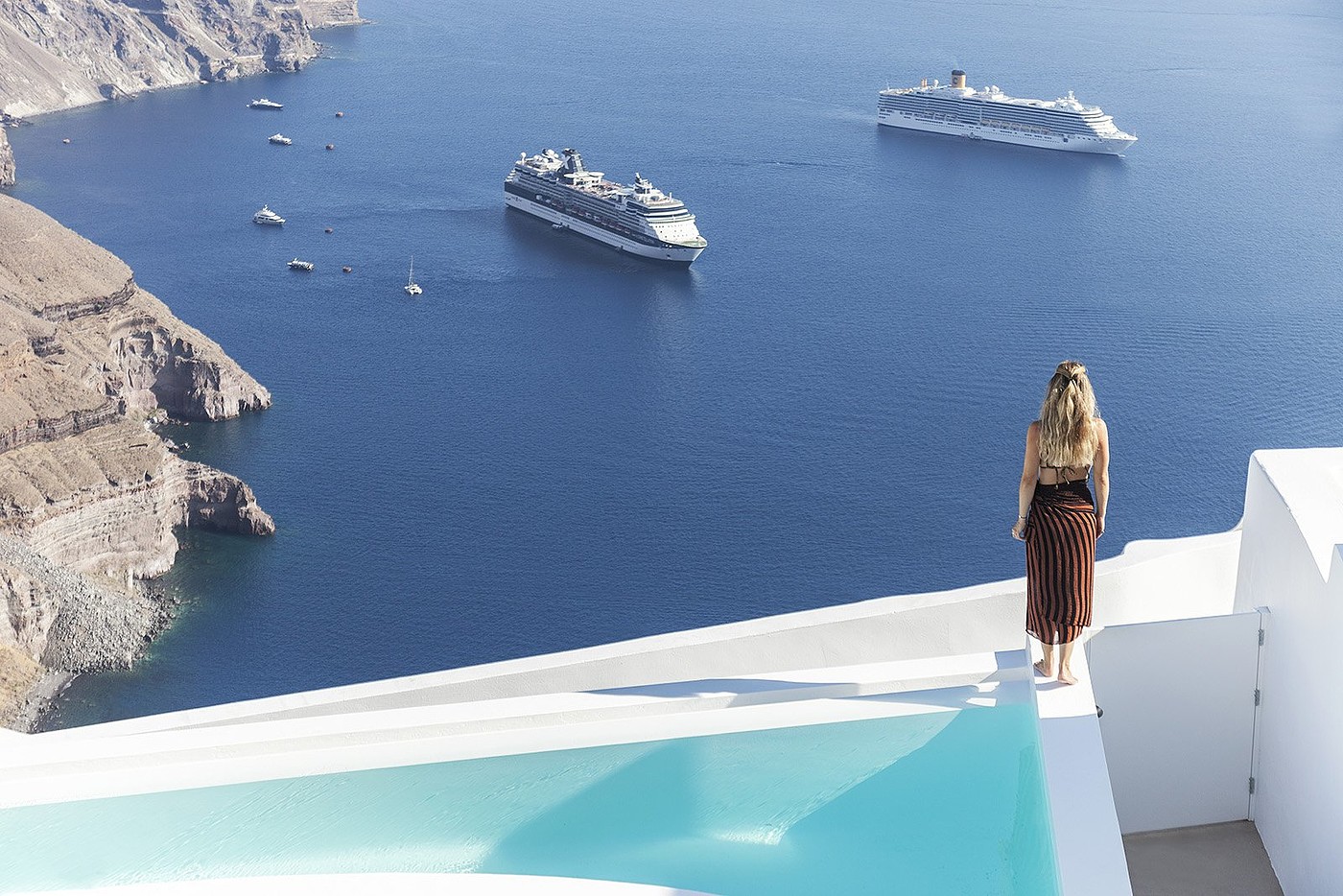 be away for the summer holidays，villa，Capsimalis，Imerovigli，