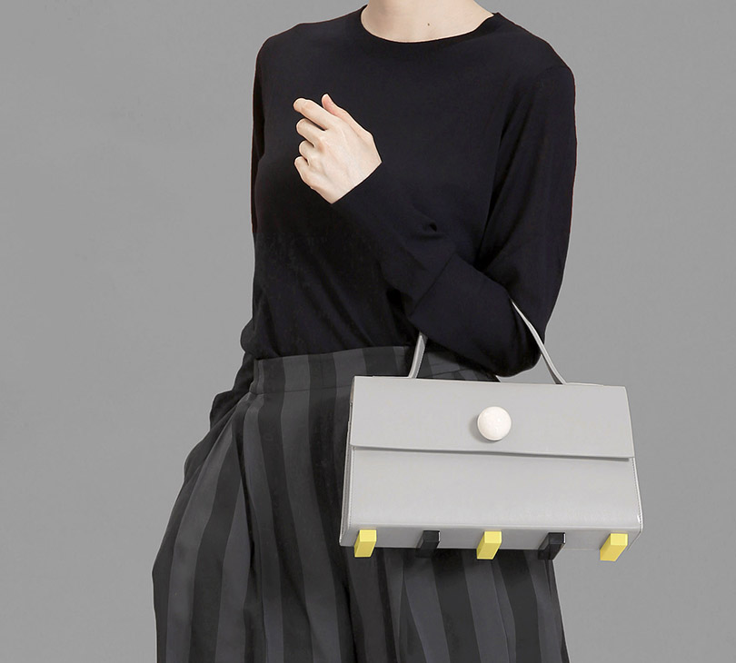 Color contrast，matter，Female bag，