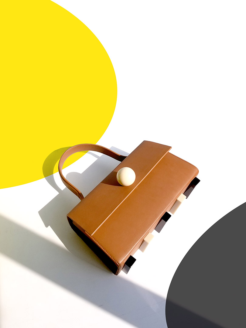 Color contrast，matter，Female bag，