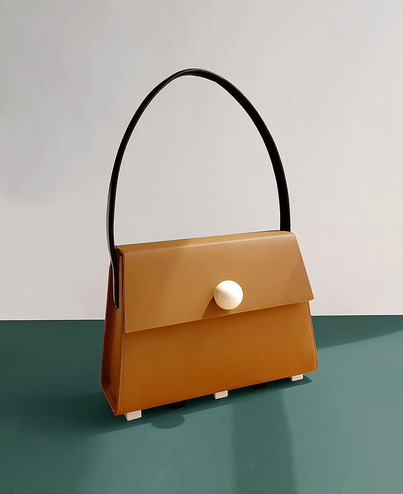 Color contrast，matter，Female bag，