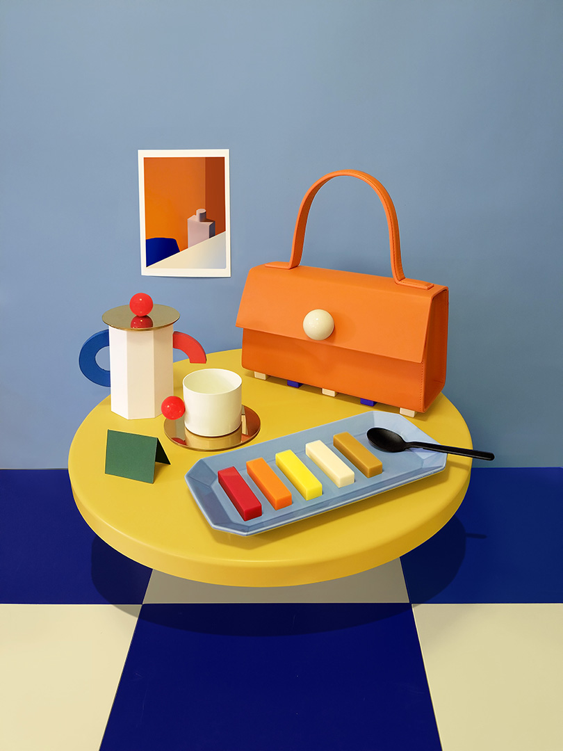 Color contrast，matter，Female bag，