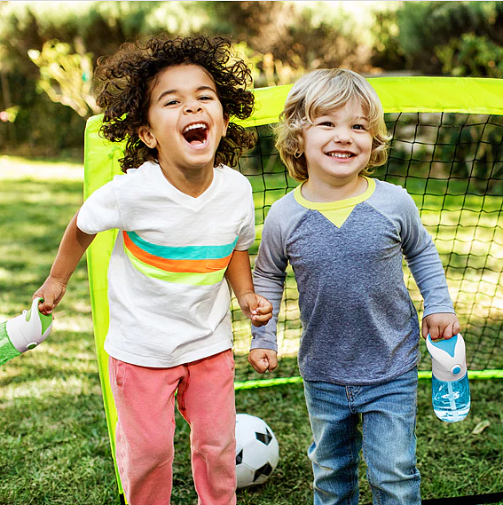 Caring children's water cup，