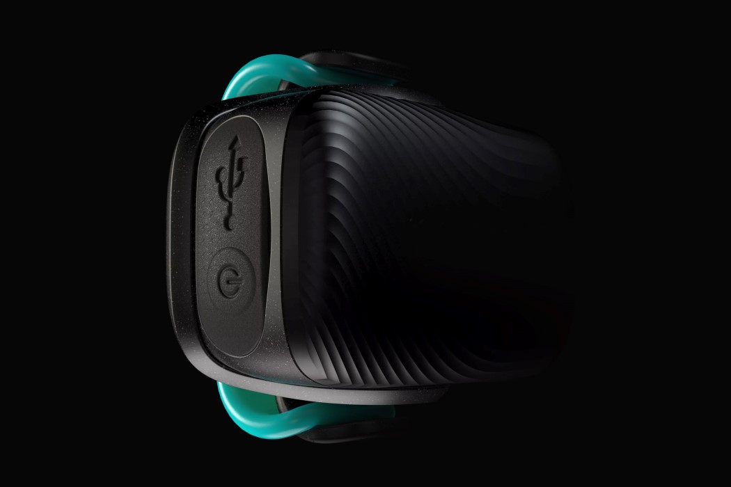 track，a collar for a horse，Motorola，Dog，